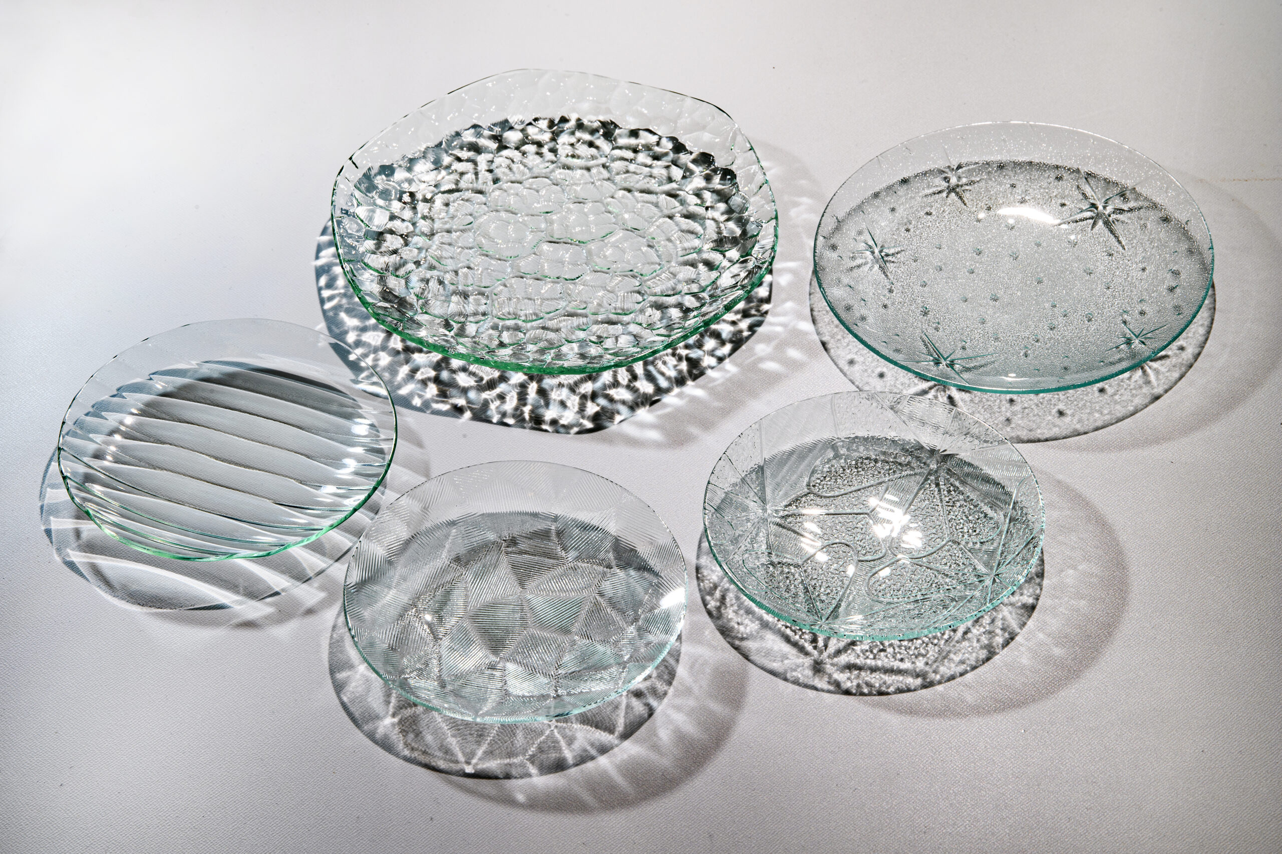旭屋ガラス店の型板ガラス皿 | ワンダフルコウベweb