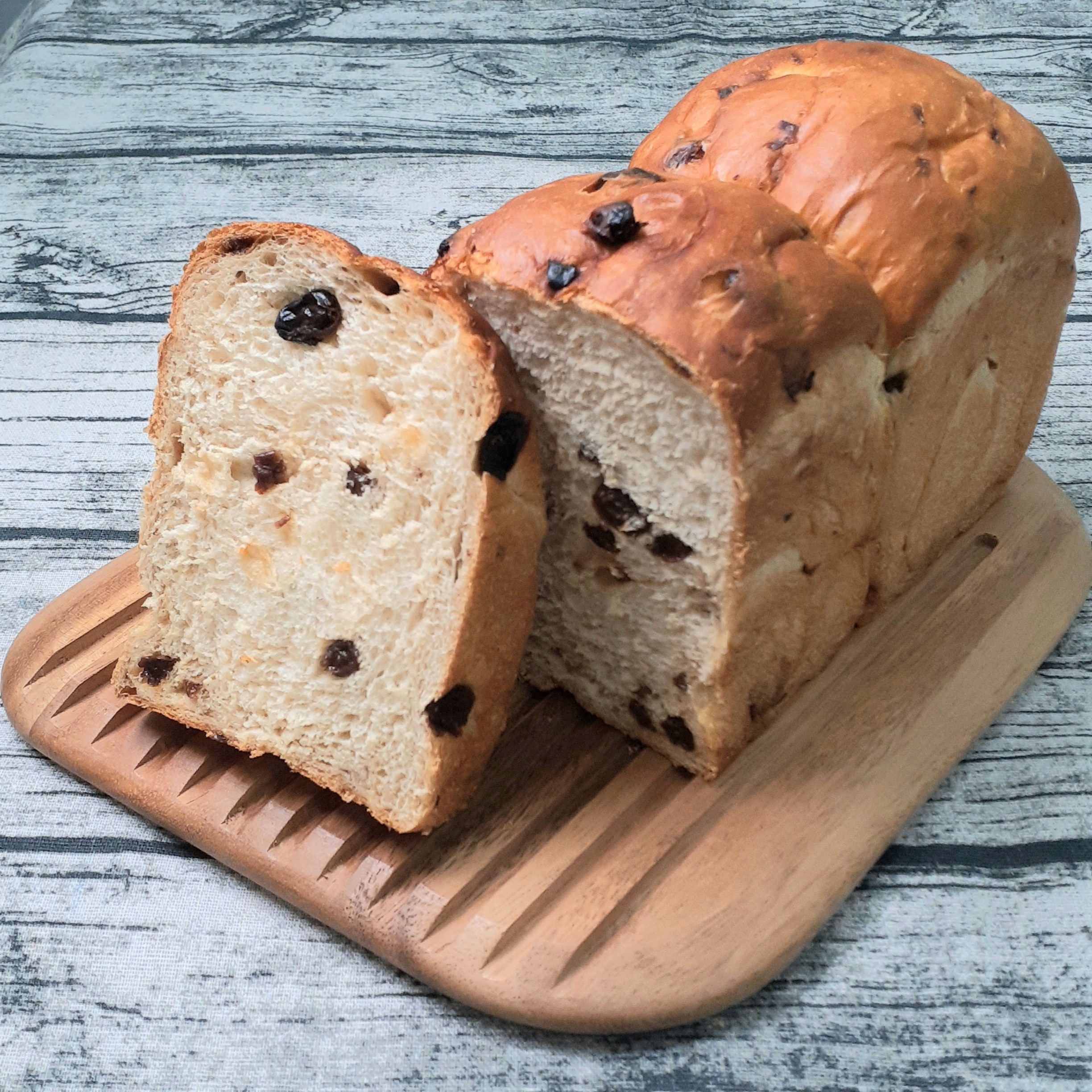 レーズン山食パン | 神戸・阪神間のベーカリーで見つけたおすすめの