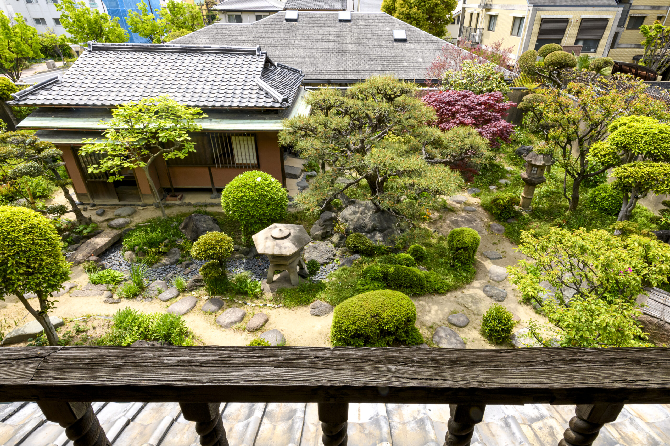 上質な暮らしを映す旧山本家住宅の庭 | 穴場の日本庭園を巡る